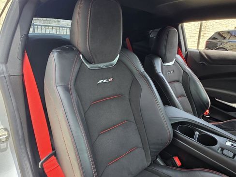 Used 2018 Chevrolet Camaro ZL1 RWD image 21