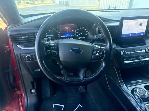Used 2020 Ford Explorer XLT AWD/4WD image 14