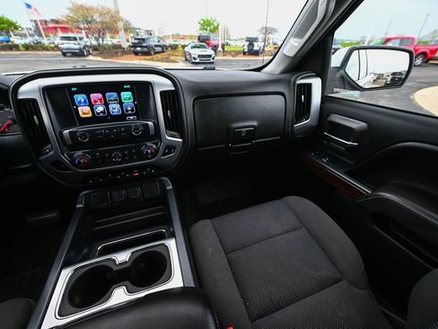 Used 2017 GMC Sierra 1500 SLE w/ Suspension Package, Off-Road AWD/4WD image 32