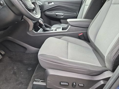 Used 2019 Ford Escape SE FWD image 12