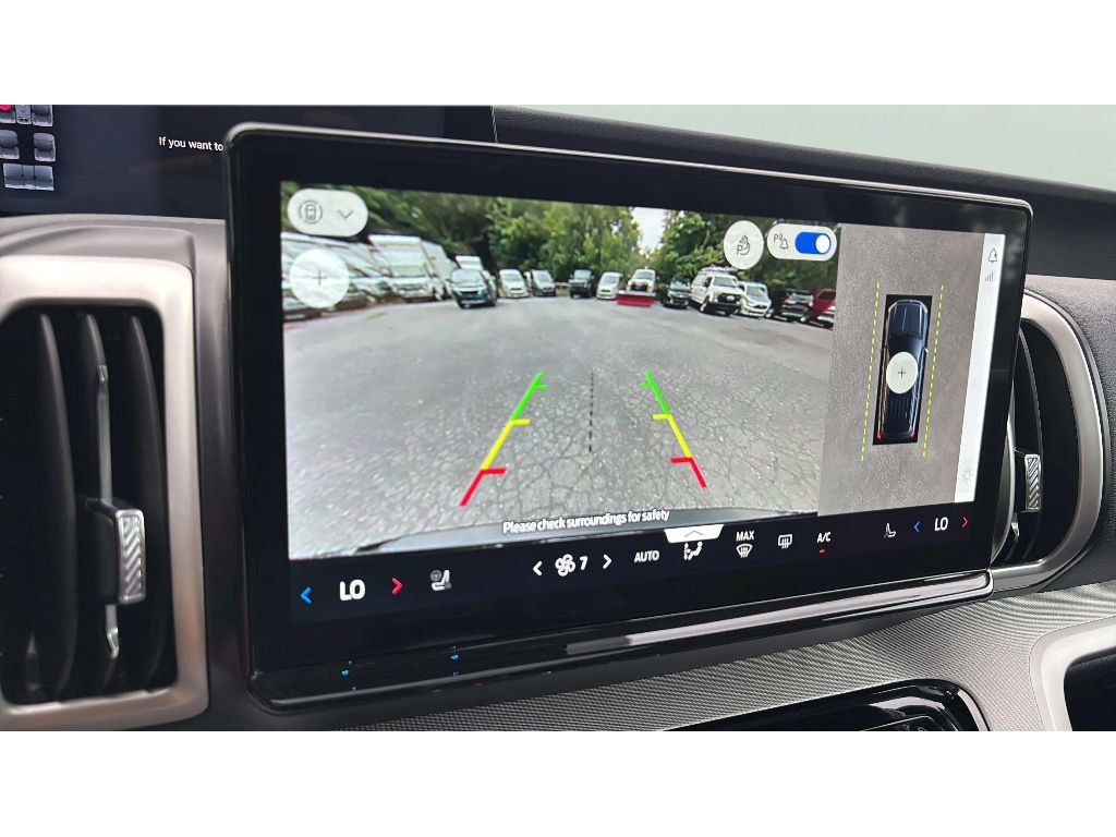 Used 2025 Ford Expedition Active AWD/4WD image 20