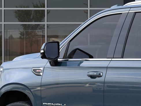 New 2026 GMC Yukon XL Denali w/ Denali Reserve Package image 12