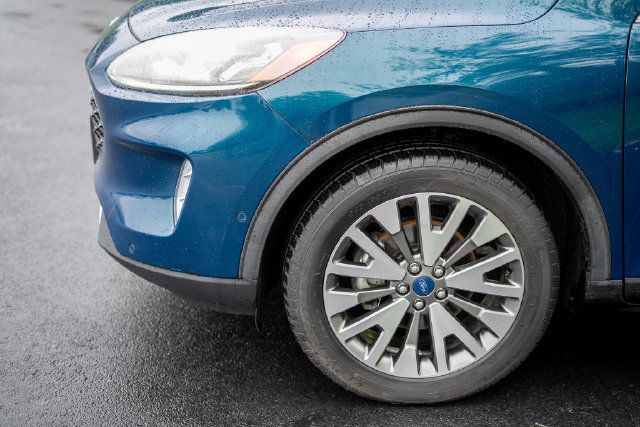 Used 2020 Ford Escape Titanium AWD/4WD image 9