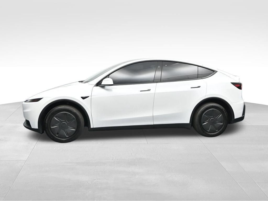 Used 2026 Tesla Model Y 2WD image 6