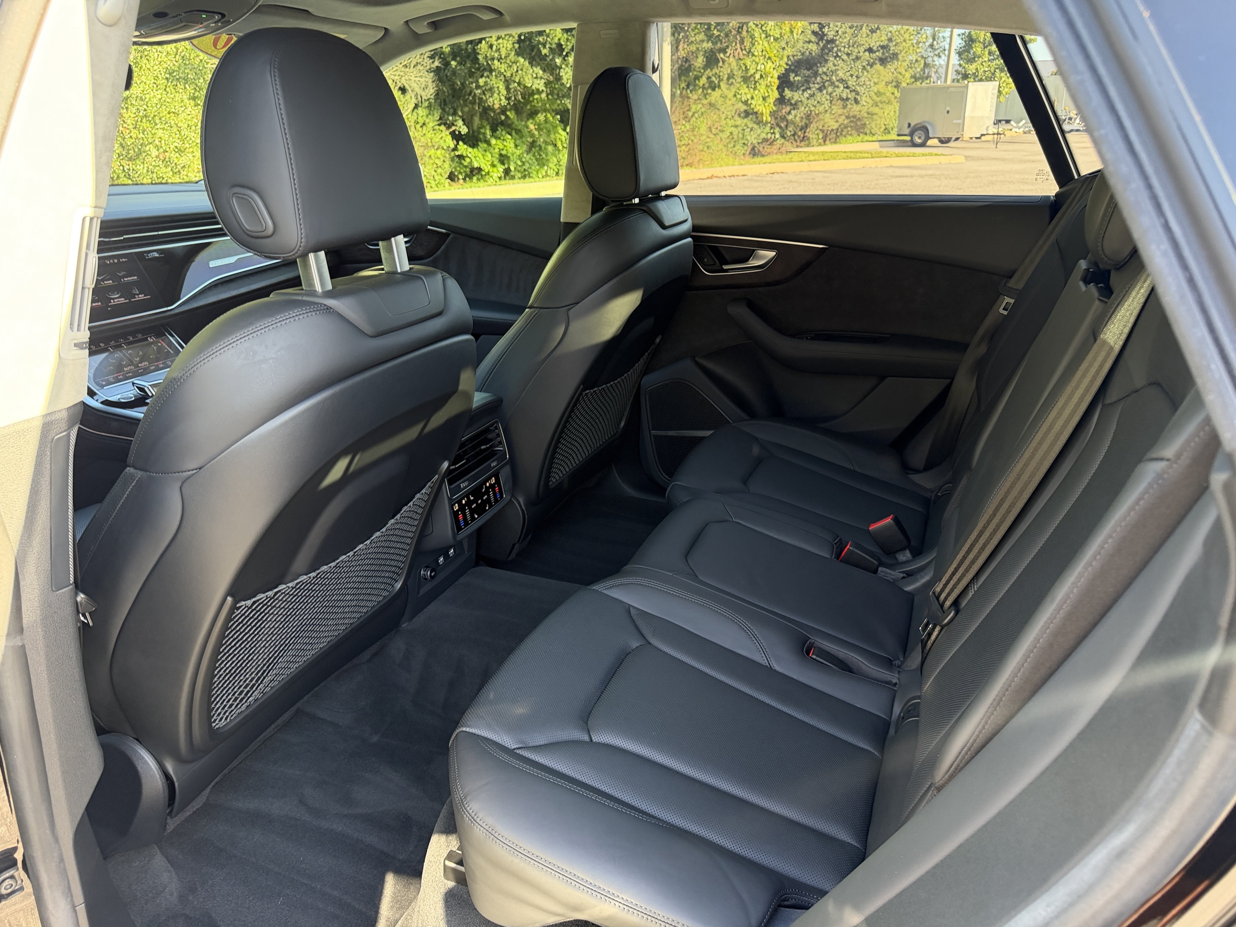 Used 2020 Audi Q8 Prestige w/ Prestige Package AWD/4WD image 18