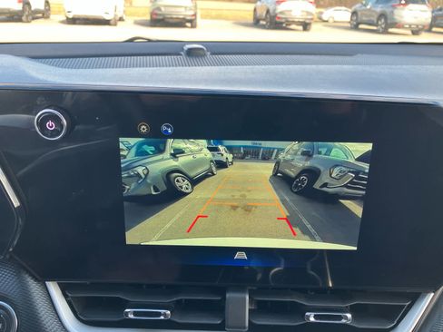 Certified 2025 Chevrolet Equinox LT image 22