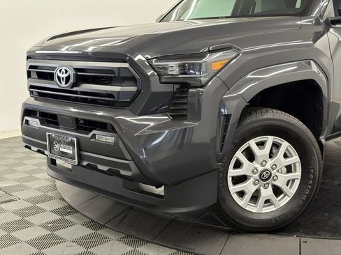 Used 2026 Toyota Tacoma SR5 AWD/4WD image 4