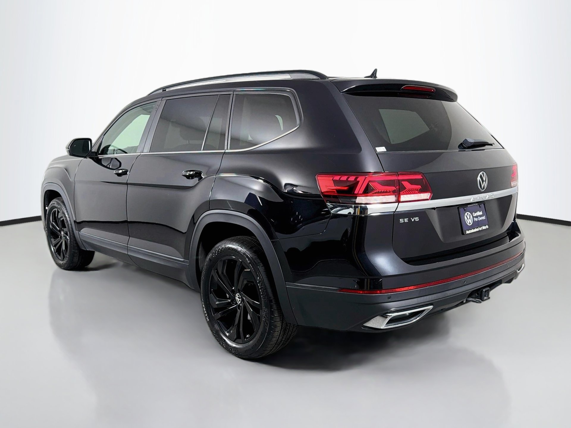 Used 2023 Volkswagen Atlas SE w/ Panoramic Sunroof Package FWD image 7