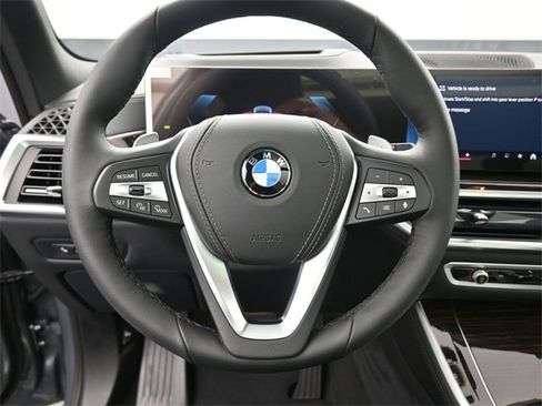 New 2026 BMW X5 sDrive40i w/ Climate Comfort Package image 7