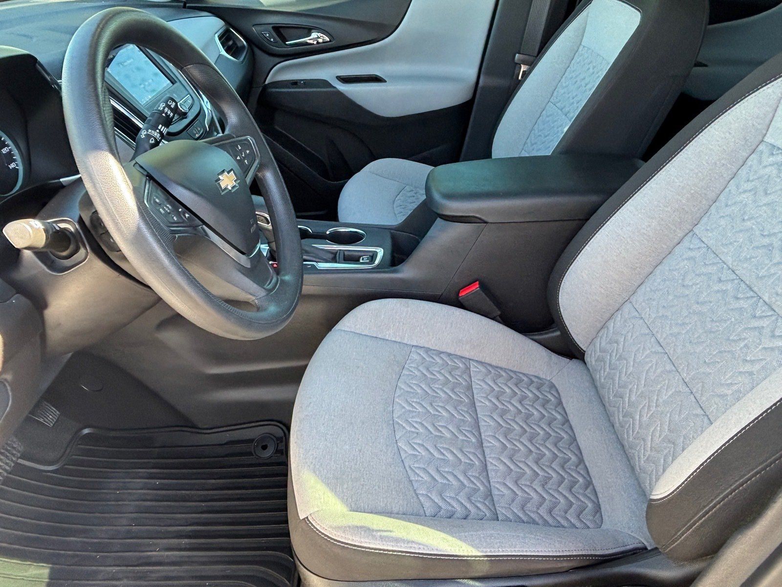 Used 2024 Chevrolet Equinox LS w/ Driver Confidence II Package FWD image 21