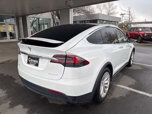 Used 2020 Tesla Model X Long Range image 8