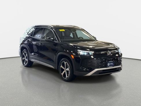 New 2026 Volkswagen Tiguan SE image 3