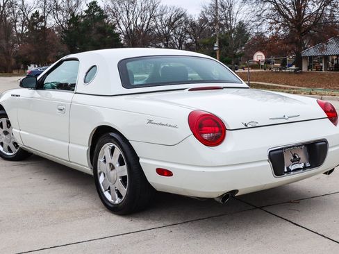 Used 2002 Ford Thunderbird image 8