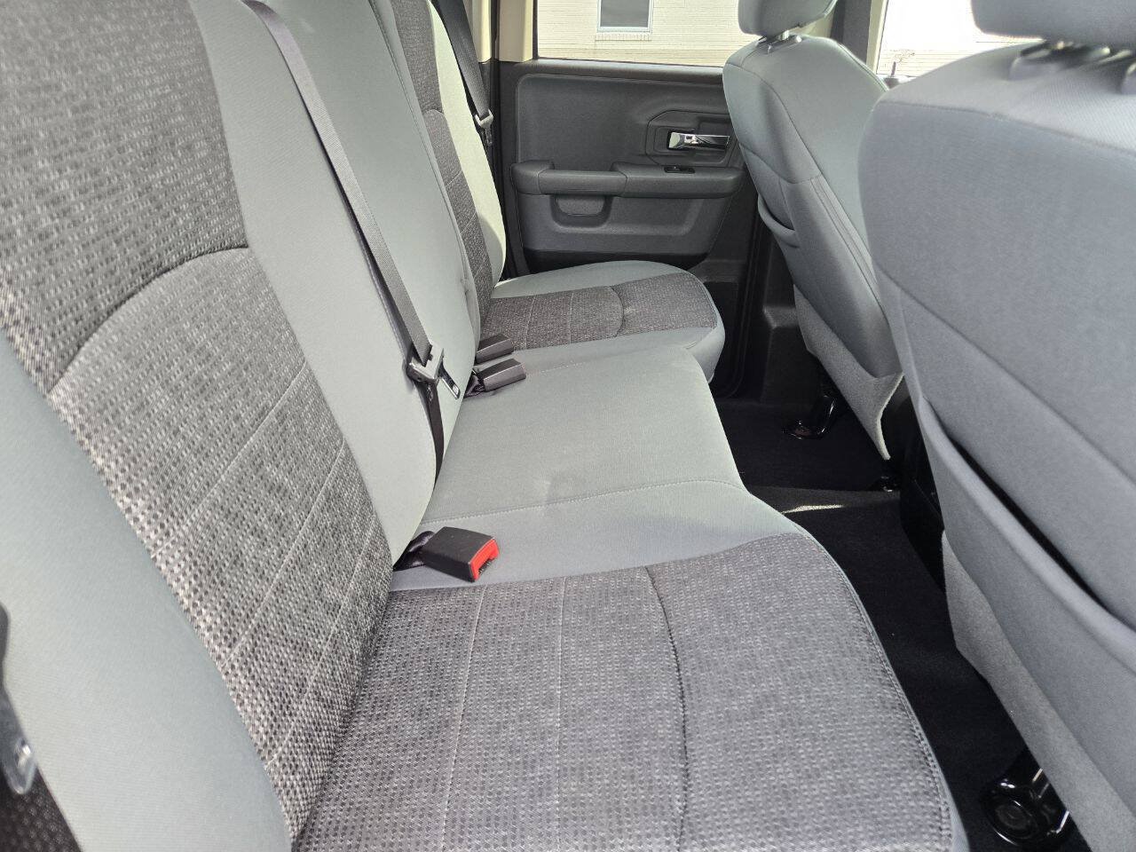 Used 2015 RAM 1500 Big Horn AWD/4WD image 25