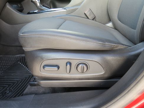 Used 2023 Buick Encore GX Select FWD image 13