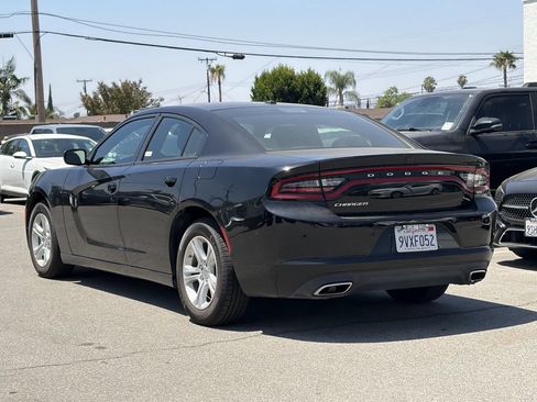 Used 2022 Dodge Charger SXT RWD image 4