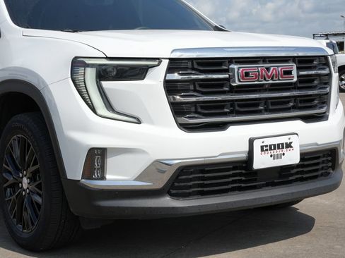Used 2026 GMC Acadia Elevation w/ Elevation Premium Package FWD image 27