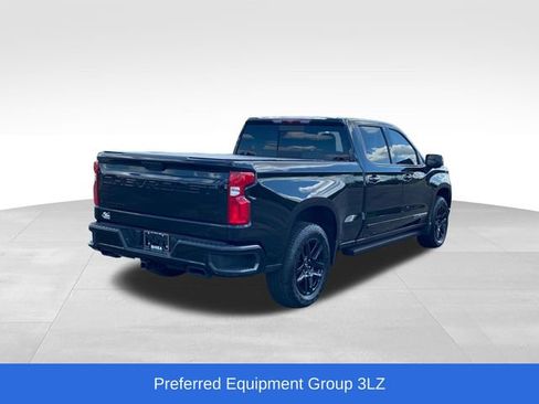 Used 2025 Chevrolet Silverado 1500 High Country w/ Midnight Edition AWD/4WD image 3