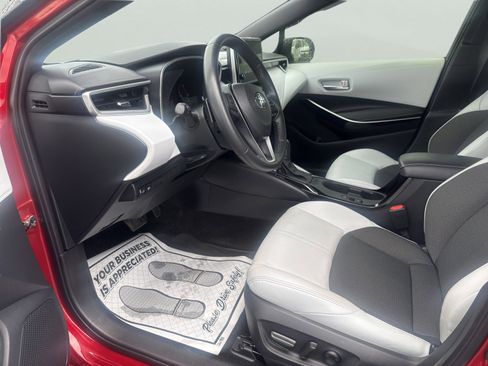 Used 2024 Toyota Corolla XSE image 17