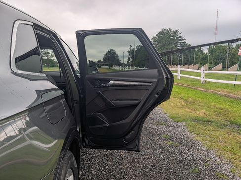 Used 2018 Audi SQ5 Premium Plus AWD/4WD image 12