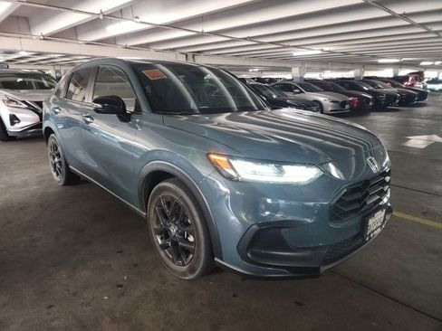 Used 2024 Honda HR-V Sport image 2