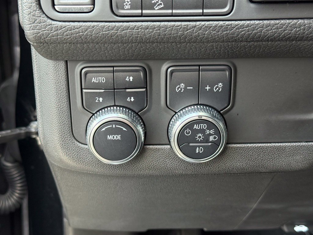 Used 2021 GMC Yukon Denali AWD/4WD image 33
