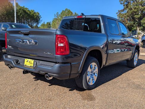 New 2026 RAM 1500 Big Horn AWD/4WD image 3
