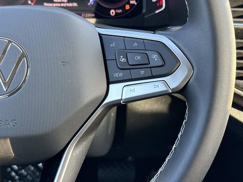 Used 2023 Volkswagen Atlas SE AWD/4WD image 7