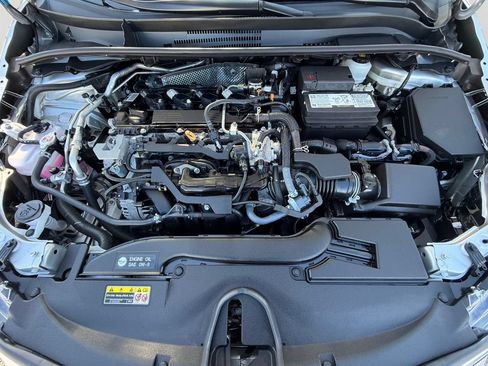 Used 2025 Toyota Corolla LE FWD image 9