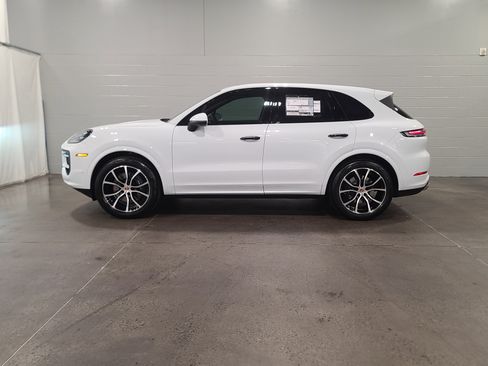 New 2026 Porsche Cayenne image 2