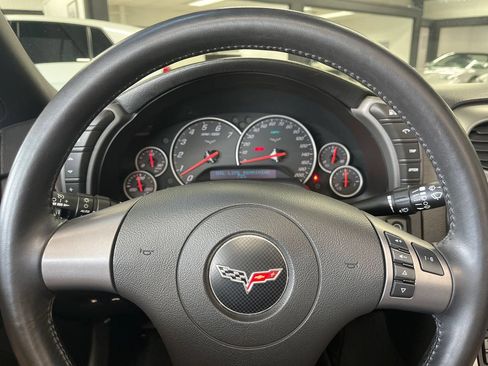 Used 2007 Chevrolet Corvette Convertible w/ Preferred Equipment Group RWD image 38