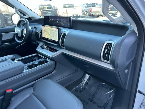 New 2026 Ford Expedition Max Active image 18