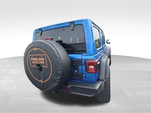 Used 2025 Jeep Wrangler Unlimited Rubicon w/ XTREMEE 35" Tire Package AWD/4WD image 3