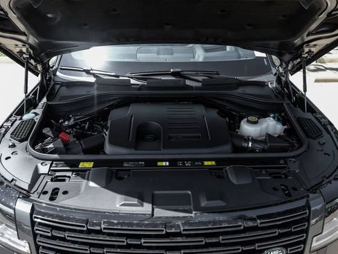 New 2026 Land Rover Range Rover Long Wheelbase SE AWD/4WD image 64