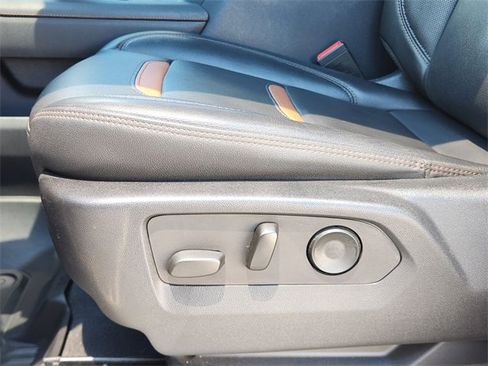 Used 2022 GMC Sierra 1500 AT4 w/ AT4 Premium Package image 25