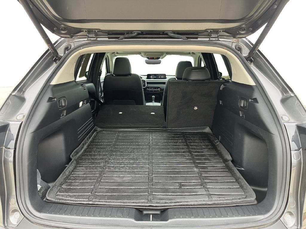 Used 2024 MAZDA CX-50 AWD 2.5 S w/ Cargo Package image 29