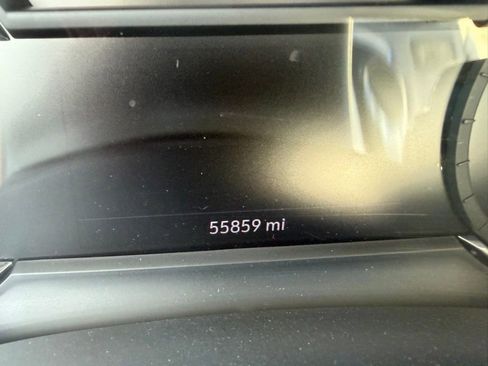 Used 2023 Cadillac XT6 Premium Luxury image 12