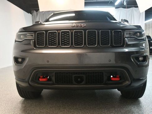 Used 2018 Jeep Grand Cherokee Trailhawk w/ Trailhawk Luxury Group image 12