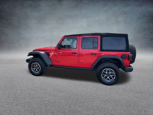 Used 2024 Jeep Wrangler Unlimited Rubicon w/ Convenience Group image 40