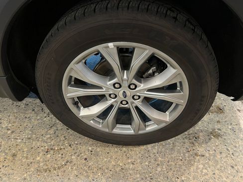 Used 2023 Ford Explorer Limited image 31