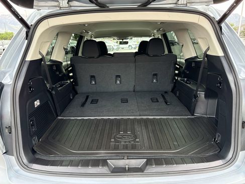 Used 2022 Subaru Ascent Premium w/ Convenience Package AWD/4WD image 17