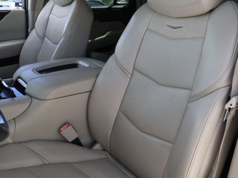 Used 2019 Cadillac Escalade Premium Luxury w/ LPO, Radiant Package RWD image 16