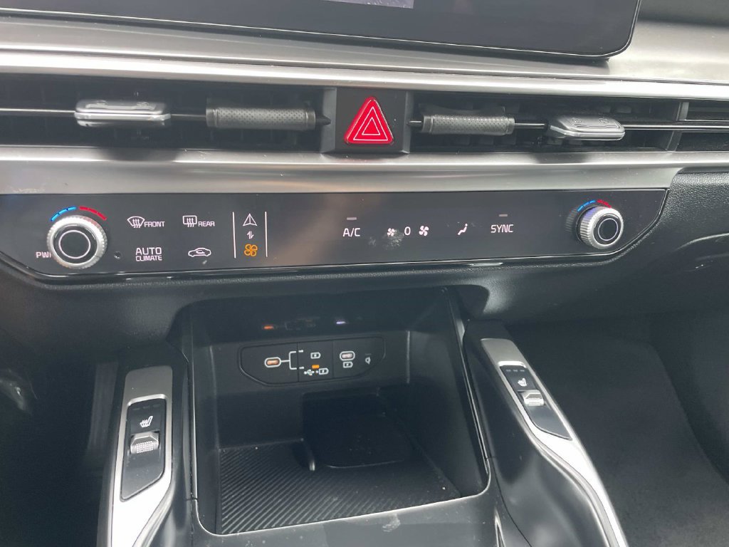 Used 2025 Kia Sorento S w/ Panoramic Sunroof Package AWD/4WD image 24