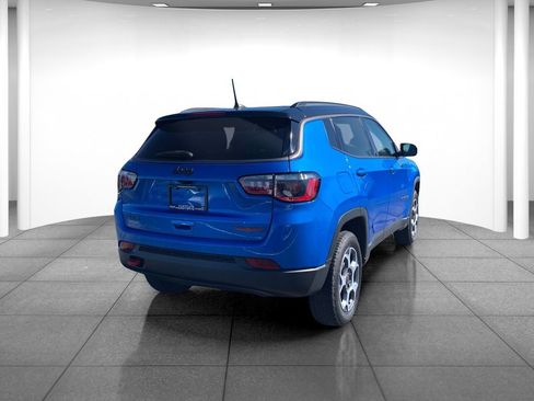 Used 2022 Jeep Compass Trailhawk w/ Trailhawk Convenience Group AWD/4WD image 7