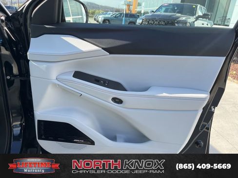 New 2026 Jeep Cherokee Limited image 28