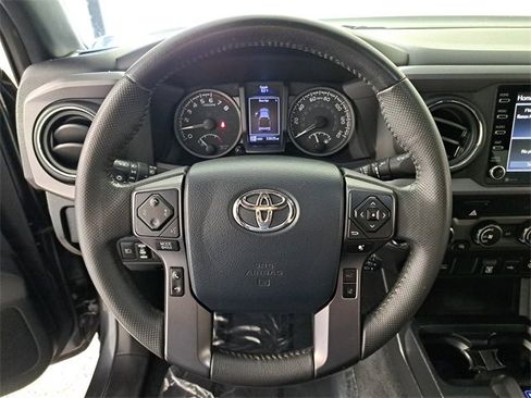 Used 2020 Toyota Tacoma TRD Off-Road image 26