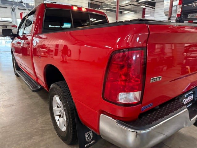 Used 2019 RAM 1500 Classic SLT AWD/4WD image 28
