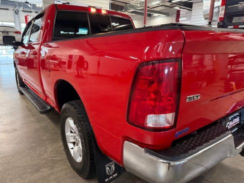 Used 2019 RAM 1500 Classic SLT AWD/4WD image 28