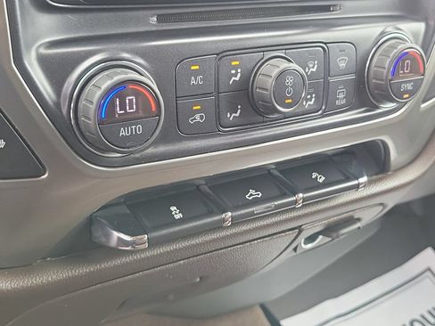 Used 2018 Chevrolet Silverado 1500 LT w/ All Star Edition AWD/4WD image 26