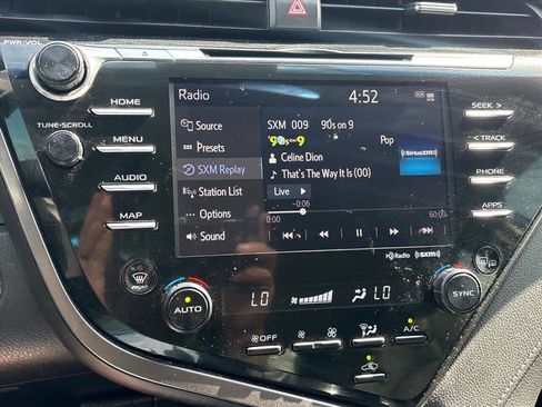 Used 2020 Toyota Camry XSE FWD image 15